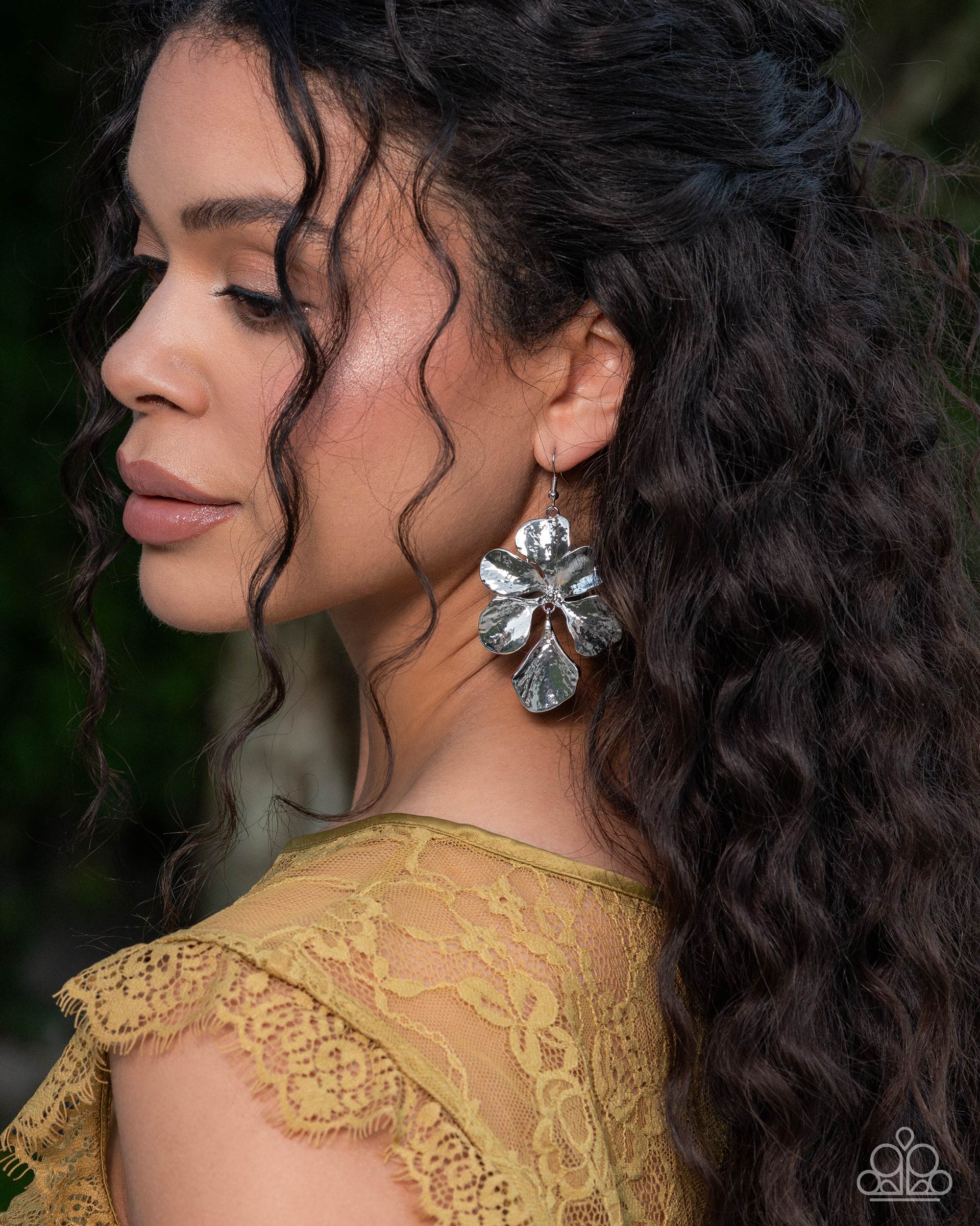 Petaled Phrase - Paparazzi Earring Image