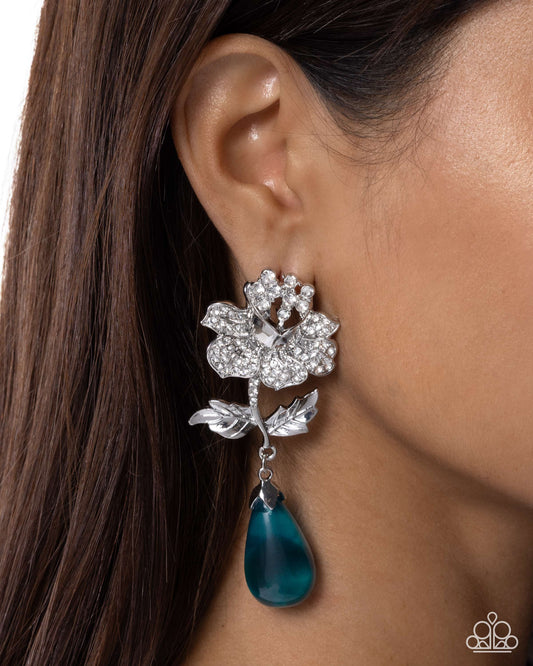 Flourishing Fringe - Paparazzi Earring Image