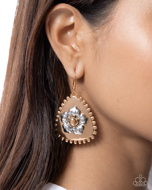 Studded Scope - Paparazzi Earring Image