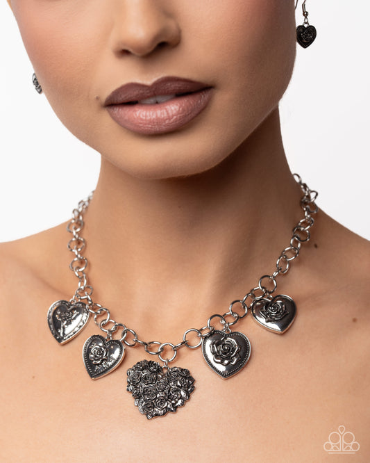 Chic Conclusion - Paparazzi Product Image