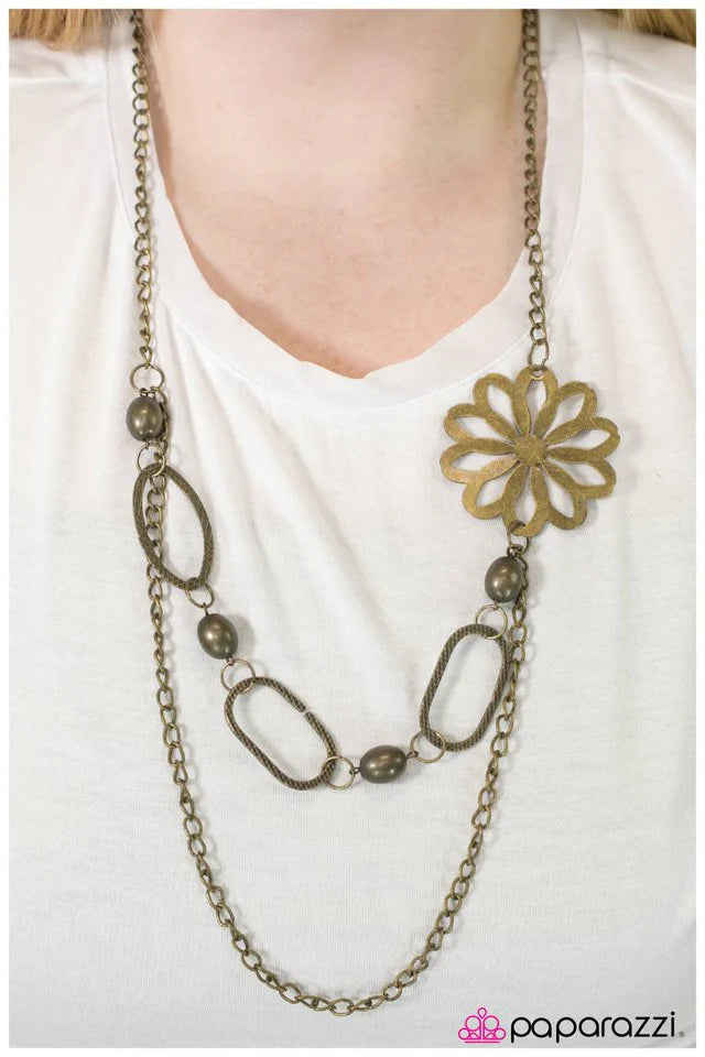Paparazzi Necklace ~ Fresh As A Daisy - Brass