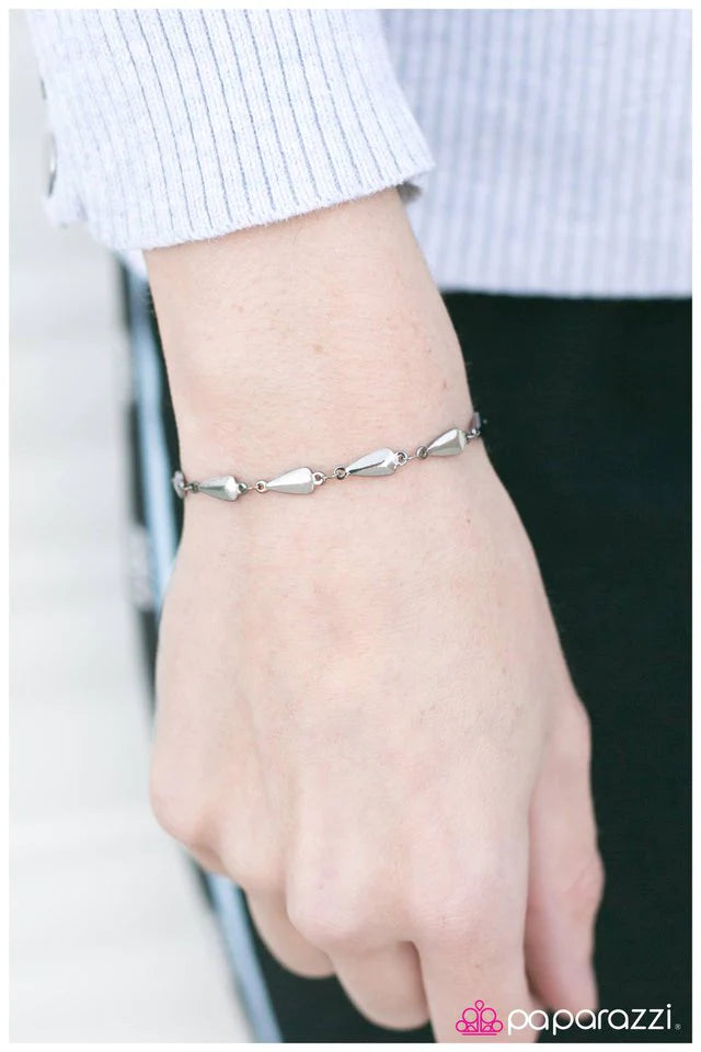 Pulsera Paparazzi ~ Un pedacito de cielo - Plata