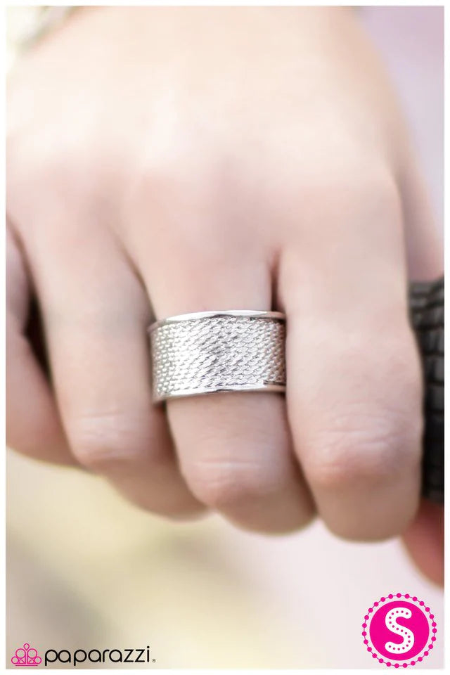 Paparazzi Ring ~ The GRATE-st Thing - Silver