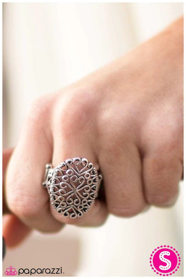 Paparazzi Ring ~ Something To Treasure - Silver