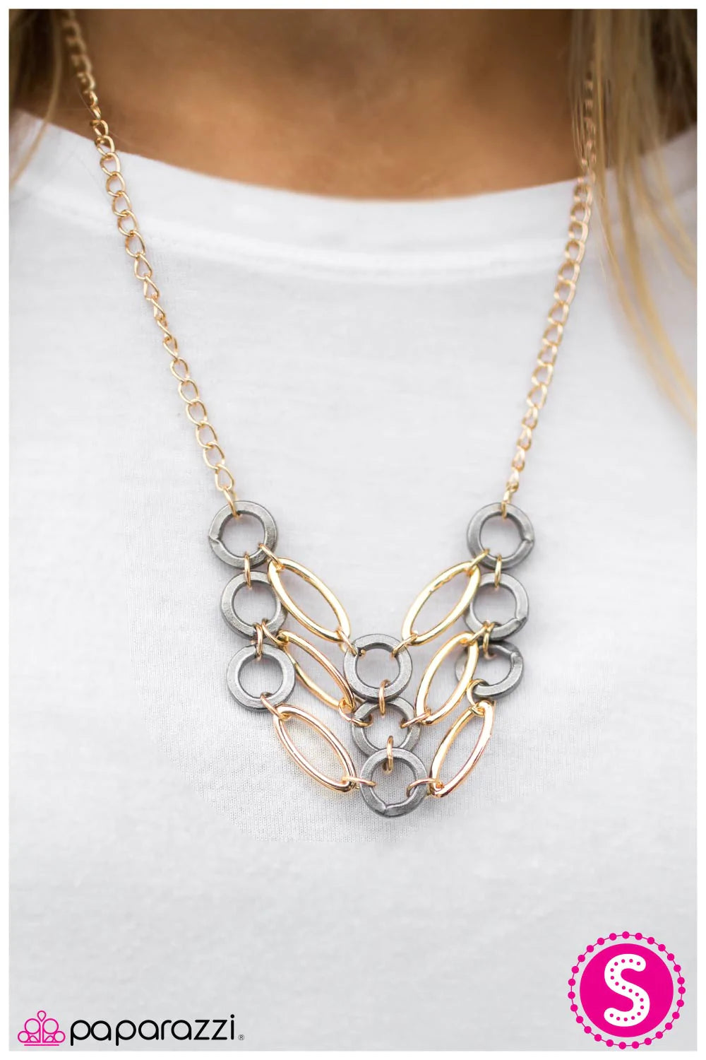 Paparazzi Necklace ~ Mesh Network  - Gold