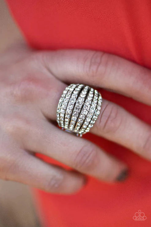 Anillo de paparazzi ~ Sra. Harry Winston - Blanco