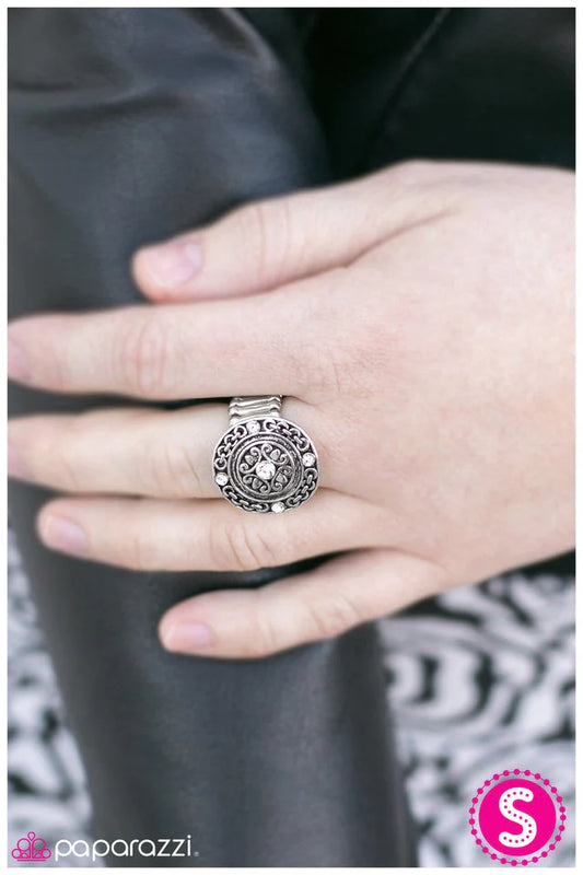 Paparazzi Ring ~ My Moral Compass - White