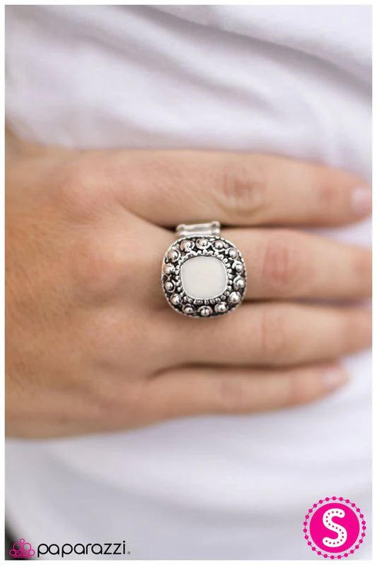 Anillo Paparazzi ~ No te desanimes - Blanco