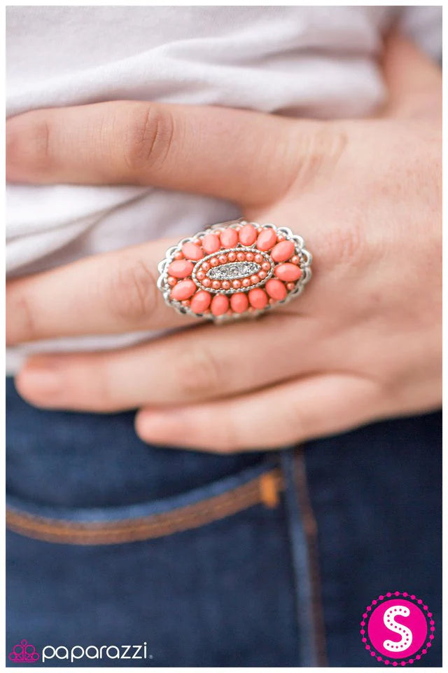 Anillo Paparazzi ~ Queen BEAD - Naranja