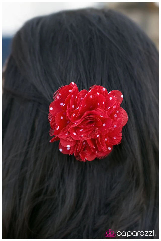 Accesorios para el cabello de paparazzi: ¡solo POLKA-ing Fun para ti! - Rojo