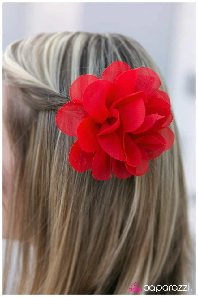 Accesorios para el cabello de Paparazzi ~ Escapada hawaiana - Rojo