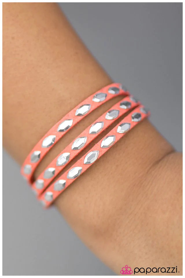 Pulsera Paparazzi ~ Altamente Explosiva - Naranja