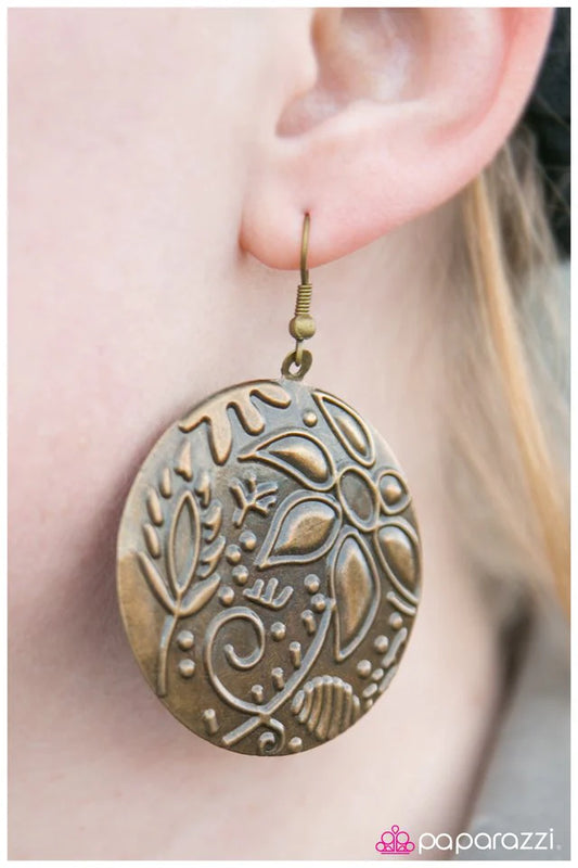 Paparazzi Earring ~ So Serene - Brass