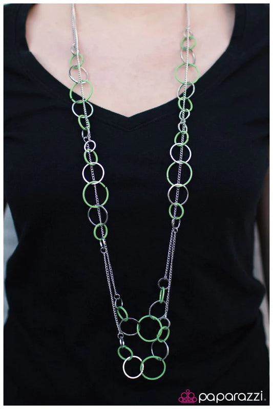 Collar Paparazzi ~ Feeling Bubbly - Verde