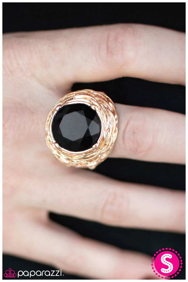 Anillo Paparazzi ~ ¿Alguien dijo brillo? - Negro