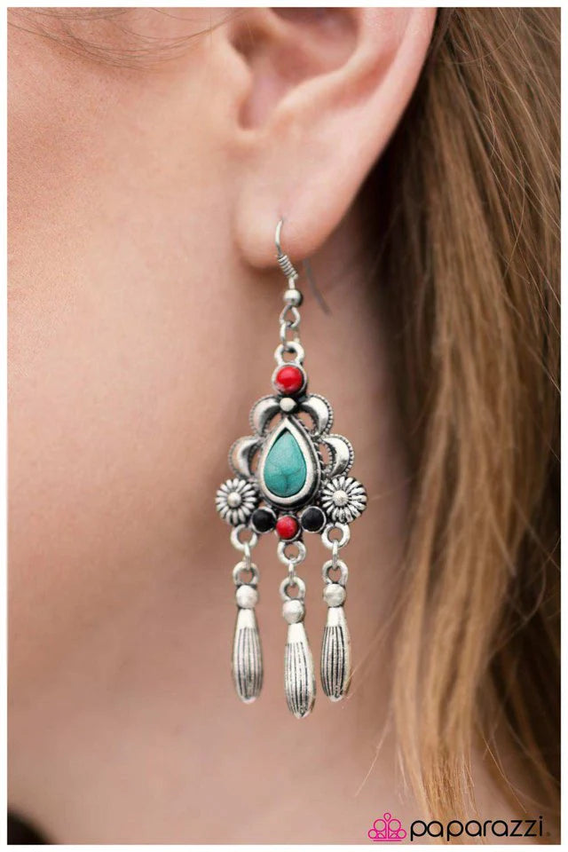 Paparazzi Earring ~ Southern Melodies - Multi