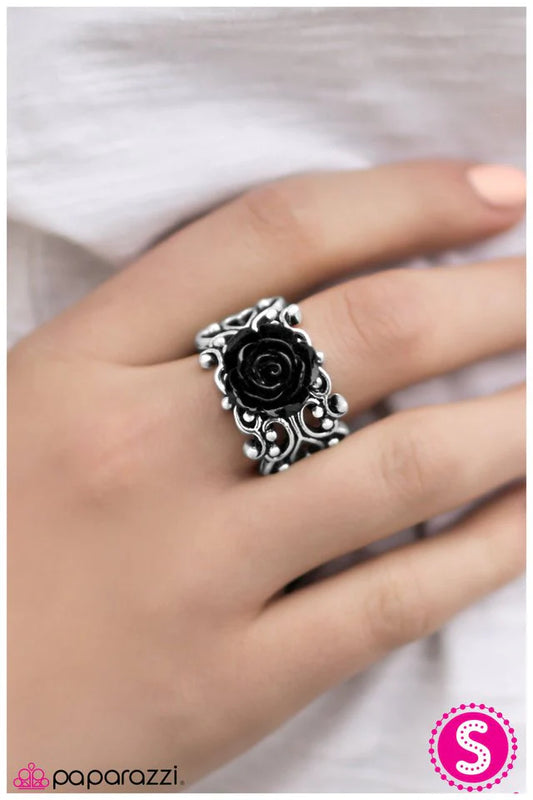 Paparazzi Ring ~ The Rose Society - Black