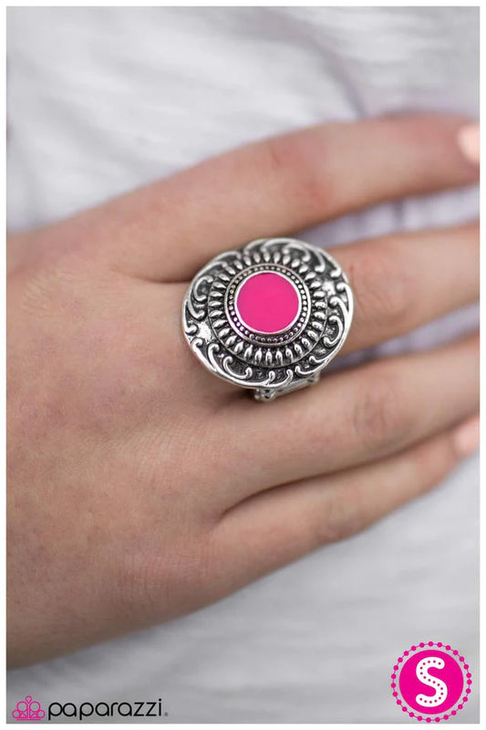 Anillo Paparazzi ~ Solo sonríe y saluda - Rosa