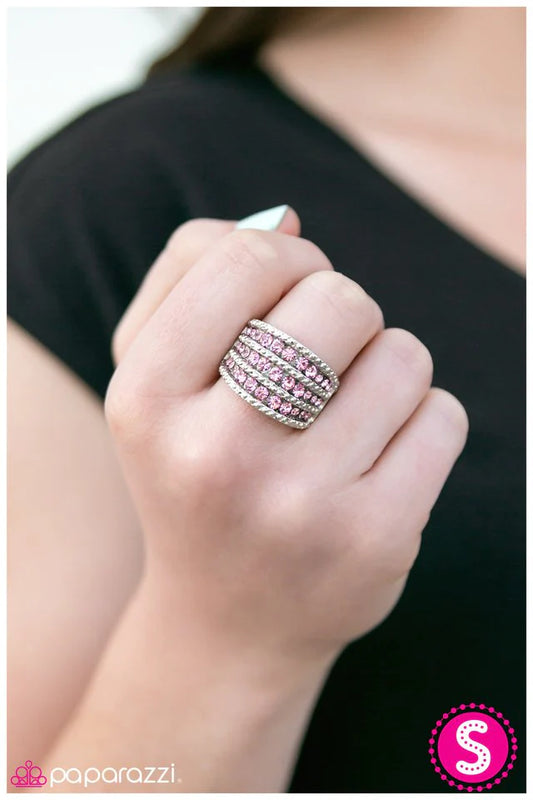 Anillo Paparazzi ~ Million Dollar Baby - Rosa