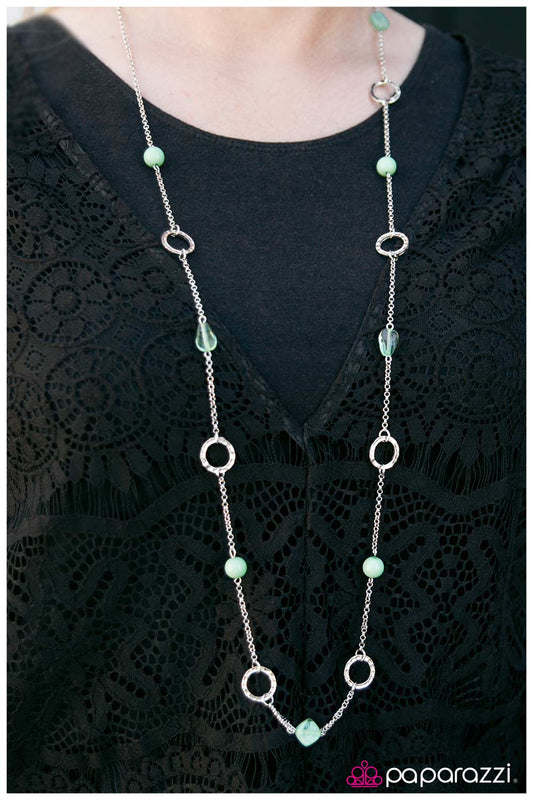 Paparazzi Necklace ~ Get Your Glow On - Green