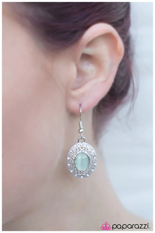 Paparazzi Earring ~ Oh My Majesty! - Blue