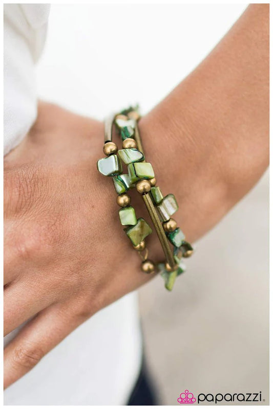 Paparazzi Bracelet ~ Infinite Iridescence - Green