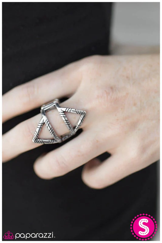 Paparazzi Ring ~ TRI Me - Silver