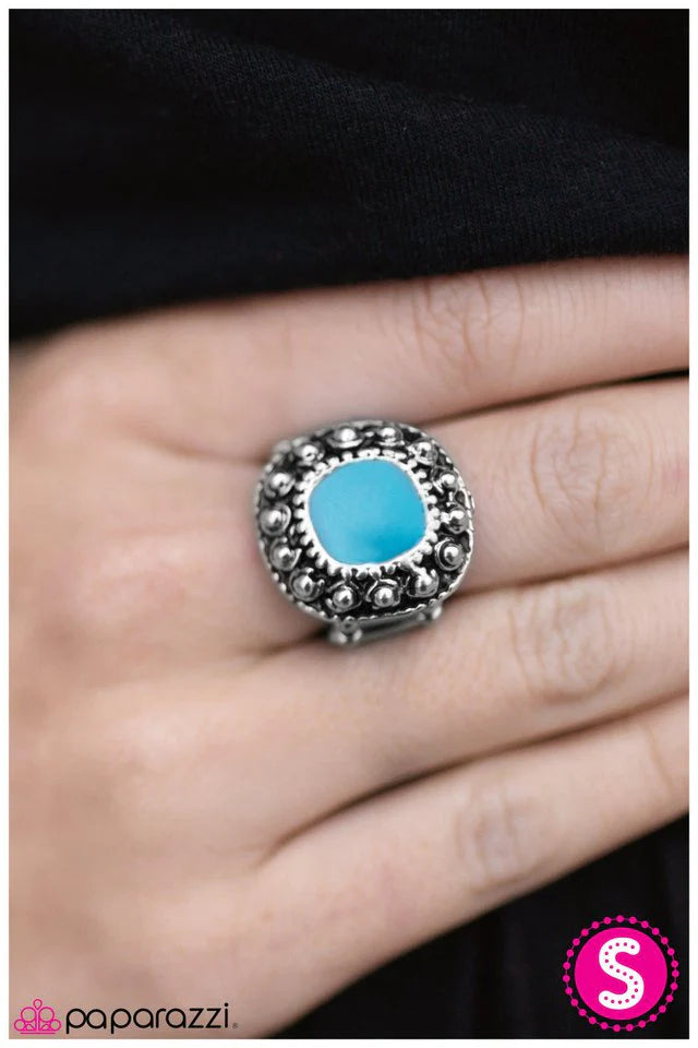 Paparazzi Ring ~ Hold Your Horses - Blue