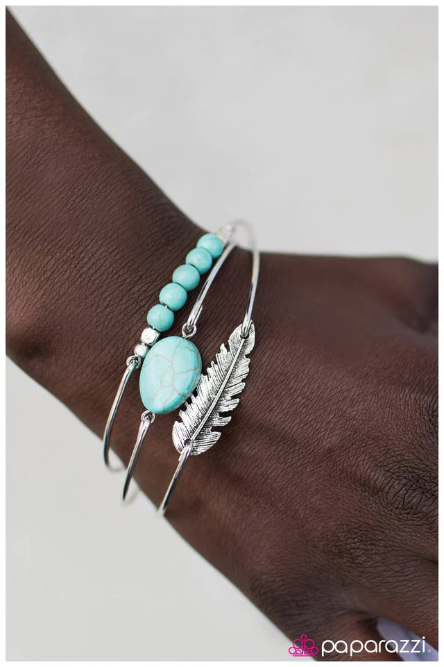 Pulsera Paparazzi ~ Catch A Tail Wind - Azul