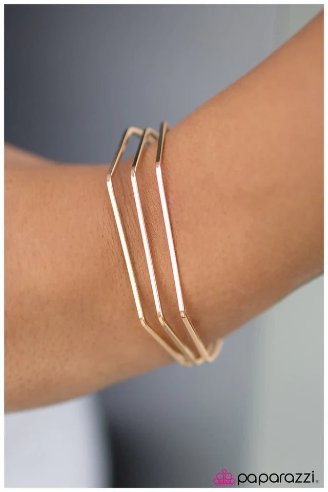 Paparazzi Bracelet ~ Geometrically Speaking - Gold