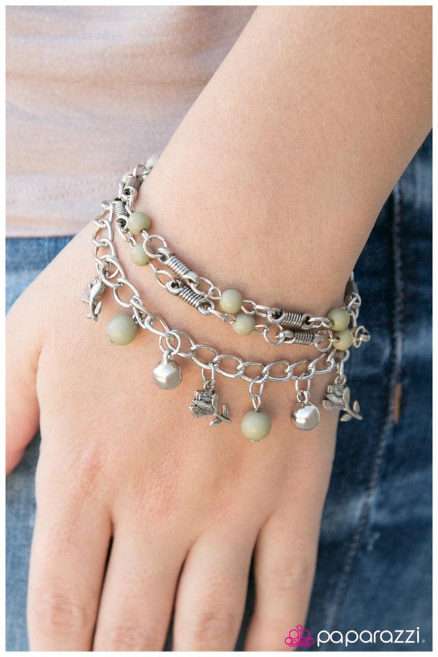 Pulsera Paparazzi ~ Like Fine Wine - Verde