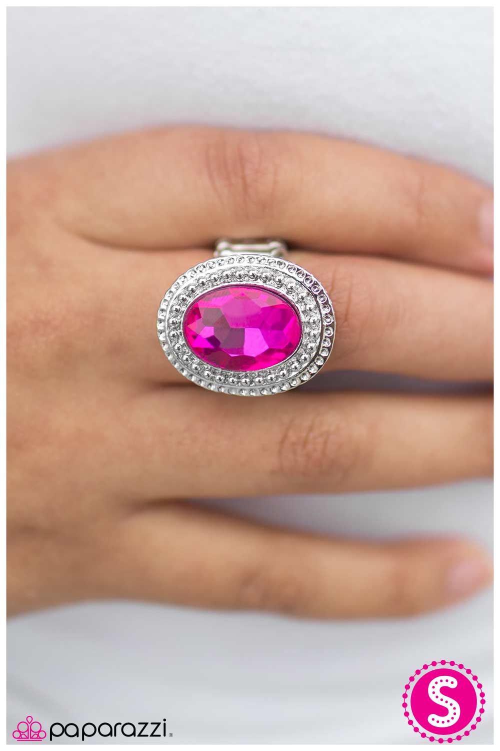 Paparazzi Ring ~ Show Me The Money - Pink