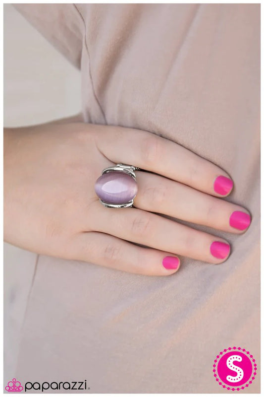 Paparazzi Ring ~ Shoot For The Moon - Purple