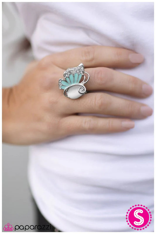 Paparazzi Ring ~ Fly Away Home - Blue