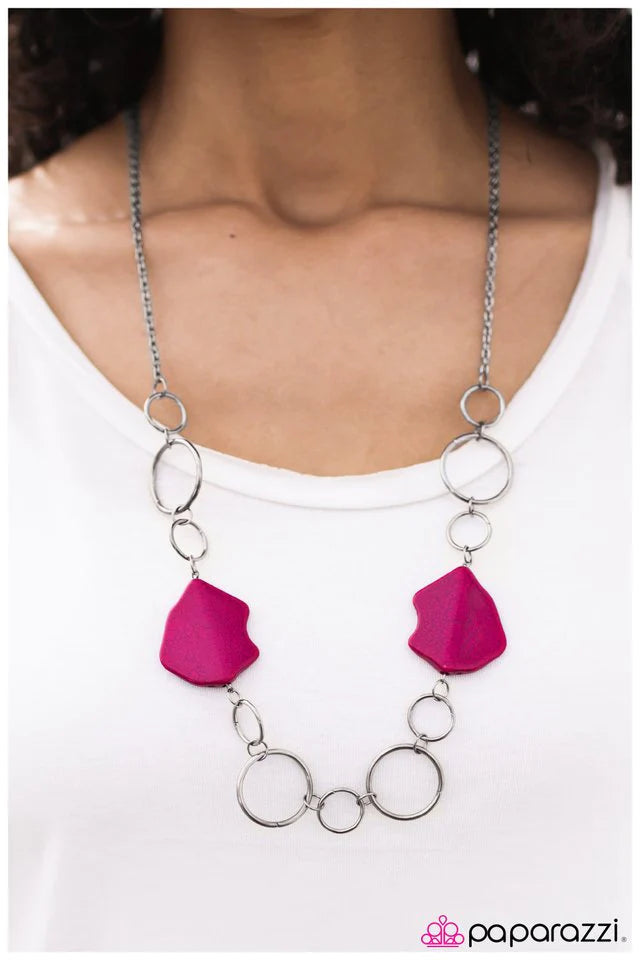 Paparazzi Necklace ~ Aint No Mountain High Enough - Pink