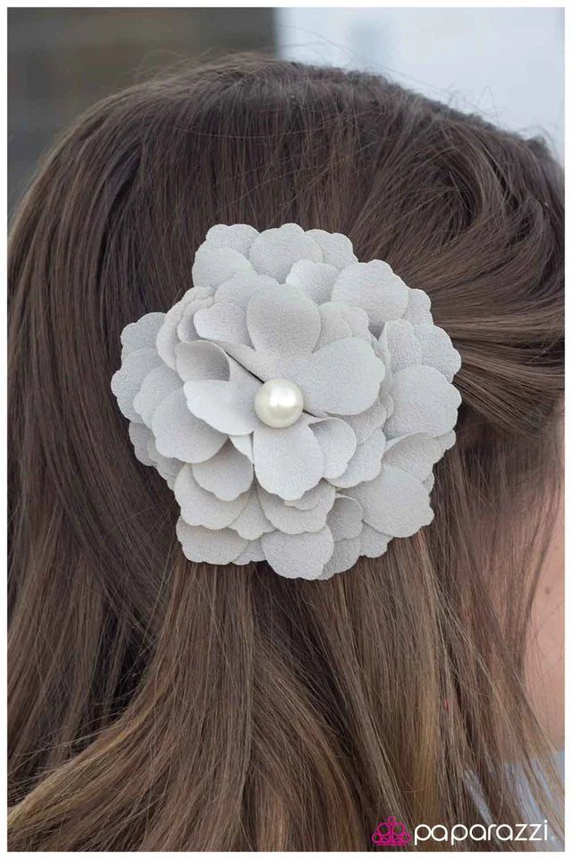 Paparazzi Hair Accessories ~ He Loves Me - Silver