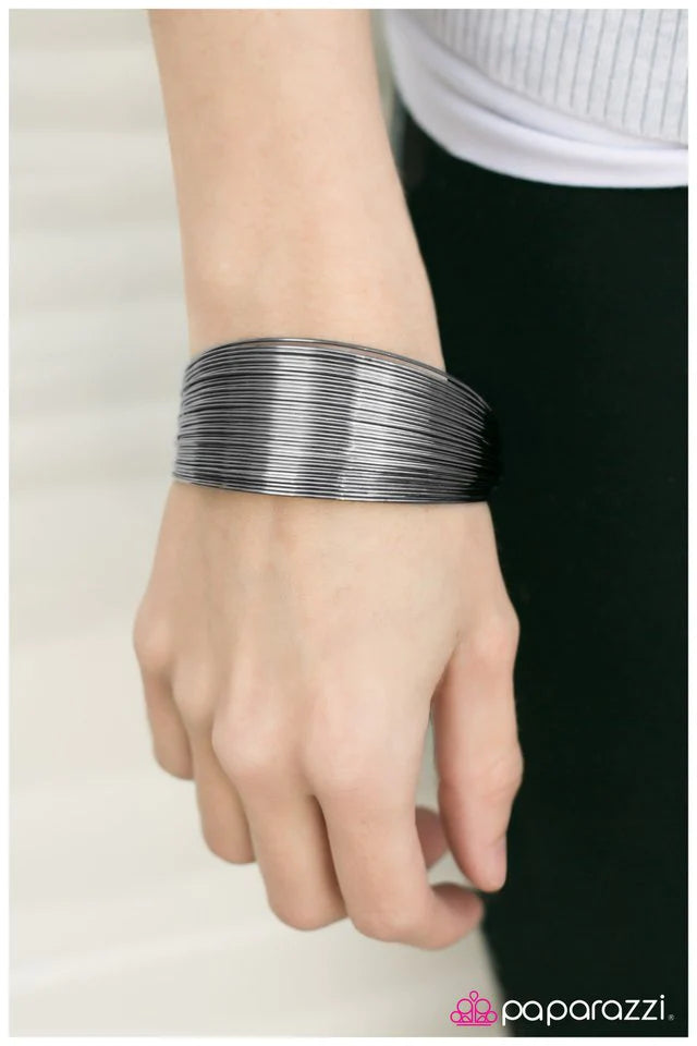 Paparazzi Bracelet ~ A Fine Frenzy - Black