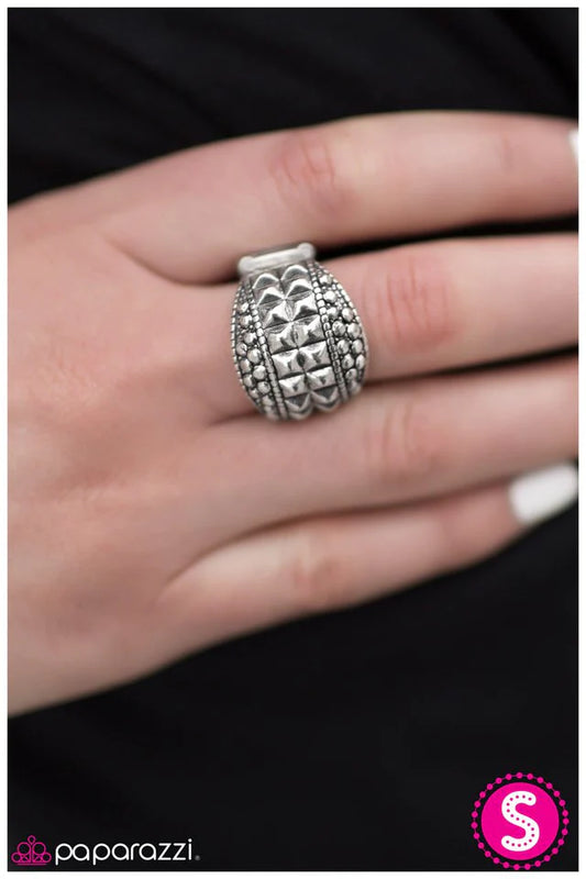 Paparazzi Ring ~ For What Its Worth - Silver