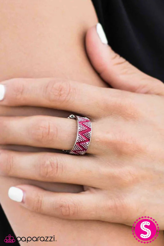 Paparazzi Ring ~ Aftershocks - Pink