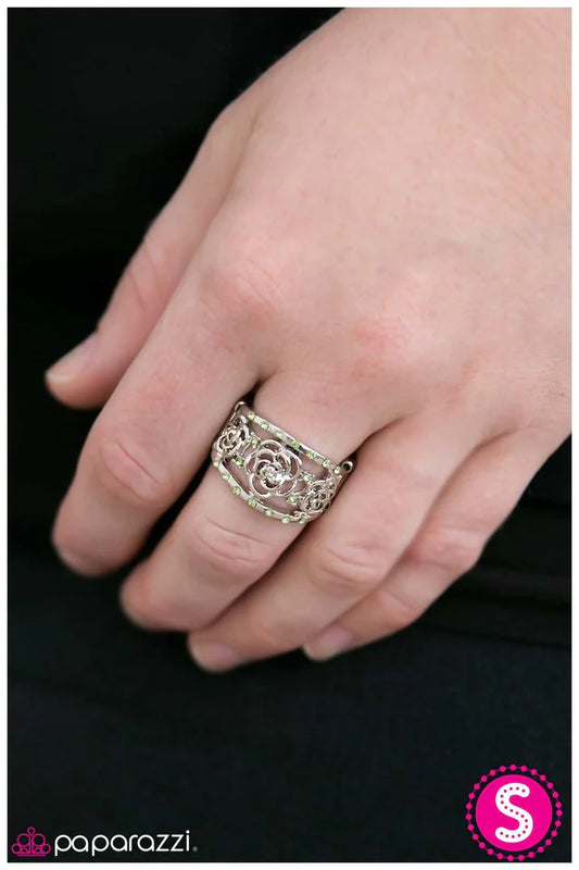 Paparazzi Ring ~ The Queens Garden - Green