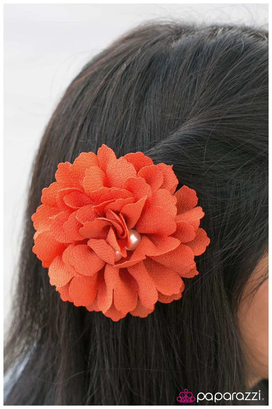 Accesorios para el cabello de Paparazzi ~ Future Mrs... - Naranja