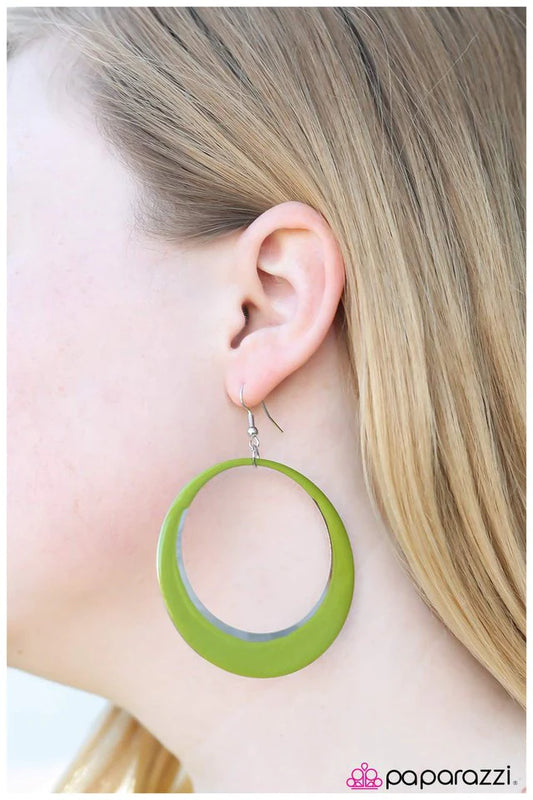 Paparazzi Earring ~ Fly Me To The Moon - Green