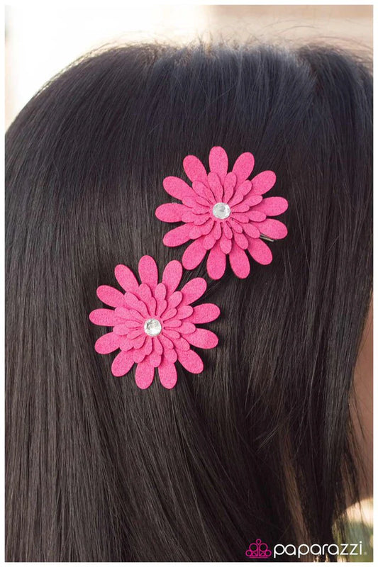 Accesorios para el cabello de Paparazzi ~ Empujador de pétalos - Rosa