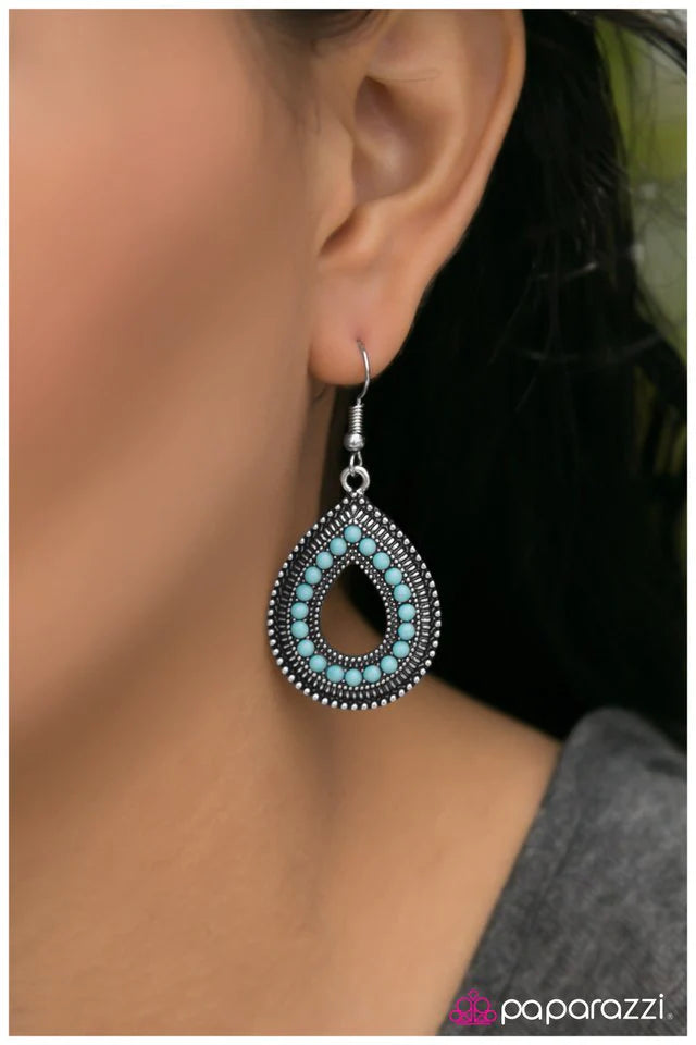 Paparazzi Earring ~ Beauty and The BEAD - Blue