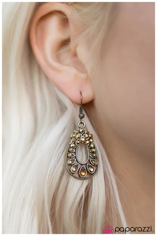 Paparazzi Earring ~ Got Glam? - Brass