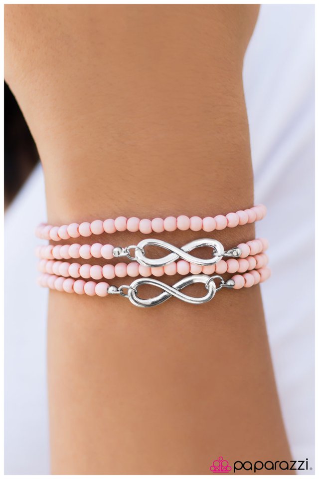 Pulsera Paparazzi ~ Un día a la vez - Rosa