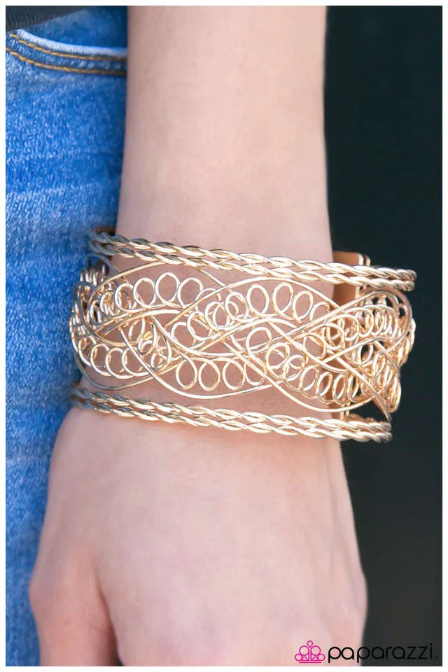 Paparazzi Bracelet ~ WIRE Drill - Gold