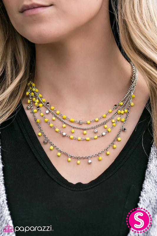 Paparazzi Necklace ~ BLOCK Star - Yellow