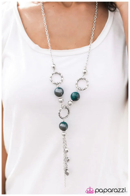 Collar Paparazzi ~ Swing From The Chandelier - Azul