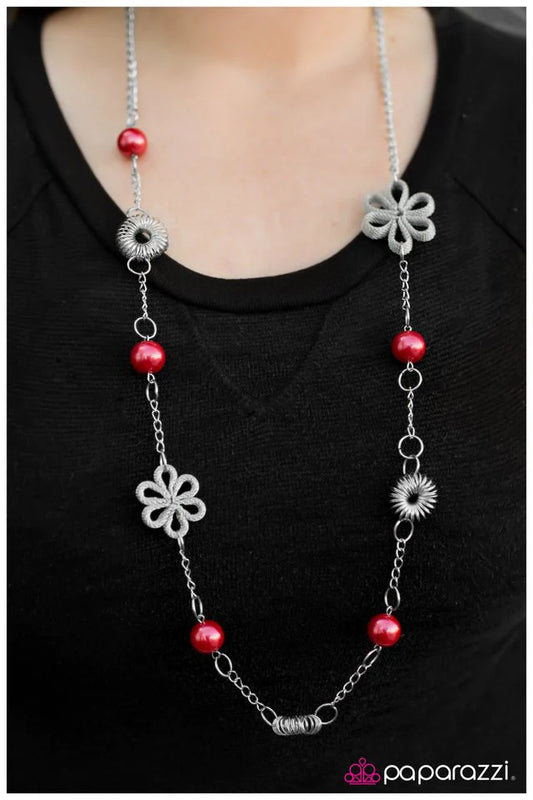 Collar Paparazzi ~ Namaste - Rojo